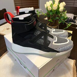 Beautiful APL men;s basketball shoes. Nice and rare color combination.